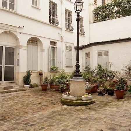 Montmartre Abbesses-Artist Village Paris Exterior photo